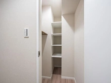 【東京都/新宿区北新宿】It’s東京フォーサイトスクエア 収納：納戸