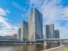 【東京都/中央区勝どき】THE TOKYO TOWERS MID TOWER 東京タワーズ 外観：左から2棟目が該当マンション