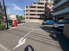 【神奈川県/川崎市高津区末長】クリオ武蔵新城 駐車場