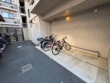 【神奈川県/川崎市高津区末長】クリオ武蔵新城 駐輪場