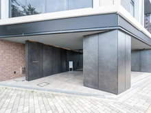 【東京都/小平市花小金井南町】サンリヤン花小金井ステーションフロント エントランス