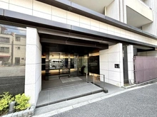 【東京都/新宿区大京町】マジェスティハウス新宿御苑パークナード エントランス