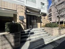 【東京都/文京区湯島】D’クラディア　イヴァン御茶ノ水 エントランス