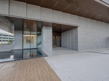 【千葉県/千葉市美浜区若葉】幕張ベイパークミッドスクエアタワー アプローチ
