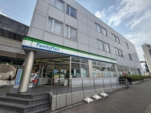 【東京都/北区堀船】プラグレス王子 ファミリーマート　王子駅南口店（現地より約790m）