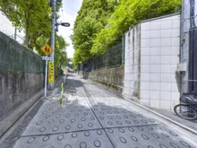 【東京都/新宿区下落合】バウス目白御留山 前面道路