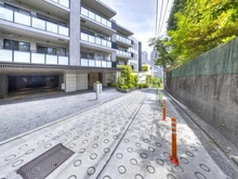 【東京都/新宿区下落合】バウス目白御留山 前面道路