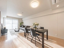 【東京都/渋谷区初台】パークコート代々木初台 リビング・ダイニング：※家具調度品等は販売価格に含まれません。