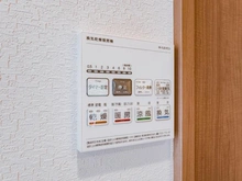 【東京都/杉並区荻窪】東荻窪マンション 浴室換気乾燥暖房機スイッチ