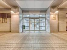 【東京都/新宿区百人町】西戸山タワーホウムズ セントラルタワー エントランス