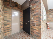 【東京都/新宿区内藤町】秀和内藤町レジデンス 玄関