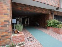 【東京都/新宿区内藤町】秀和内藤町レジデンス エントランス