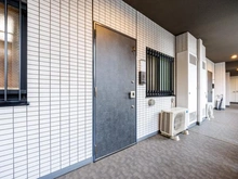 【東京都/新宿区北新宿】プレシス新宿柏木 玄関