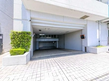 【東京都/世田谷区成城】シティハウス成城 フォレストコート 駐車場：入口