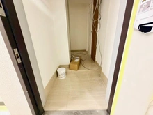 【東京都/港区芝】サンコート芝公園 玄関：リフォーム実施中