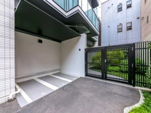 【東京都/板橋区仲宿】プラウド板橋区役所前 バイク置場