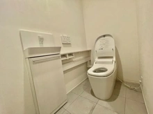 【東京都/港区赤坂】ハイ・トリオ赤坂八丁目 トイレ