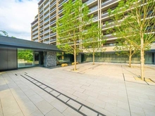 【東京都/豊島区高田】ブリリアシティ西早稲田 エントランス