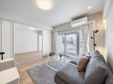 【東京都/目黒区中目黒】中目黒ハイツ リビング・ダイニング：(奥)洋室