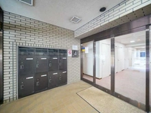 【東京都/渋谷区幡ヶ谷】ガーデンアルバ幡ヶ谷 エントランス