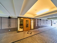 【東京都/渋谷区幡ヶ谷】ガーデンアルバ幡ヶ谷 エントランス