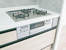 【東京都/武蔵野市関前】藤和シティホームズ武蔵野関前 キッチン：三口コンロ