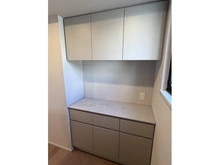 【東京都/武蔵野市吉祥寺南町】サンウッド吉祥寺南町一丁目 収納：キッチン後ろカップボード