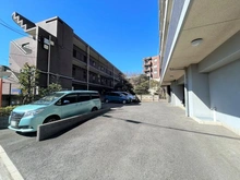 【東京都/練馬区関町南】サンクレイドル武蔵関 駐車場