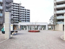 【東京都/八王子市別所】クレヴィア京王堀之内パークナードI　2番街 アプローチ