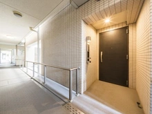 【東京都/西東京市柳沢】ライオンズマンション田無イーストレジデンス 玄関