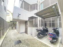 【東京都/練馬区関町北】グローリオ武蔵関 敷地内：バイク置場