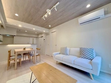 【東京都/杉並区高井戸西】朝日シティパリオ高井戸 リビング・ダイニング：家具・エアコン付き