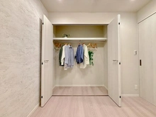 【東京都/杉並区高井戸西】朝日シティパリオ高井戸 収納：販売価格に衣類は含まれません