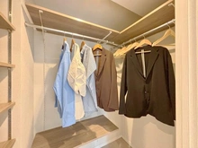 【東京都/杉並区高井戸西】朝日シティパリオ高井戸 収納：販売価格に衣類は含まれません