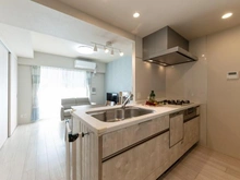 【神奈川県/横浜市神奈川区浦島町】ヴェレーナブリエ神奈川新町 キッチン