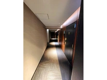 【神奈川県/横浜市神奈川区浦島町】ヴェレーナブリエ神奈川新町 共用部：共用廊下（内廊下）