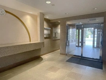 【東京都/三鷹市下連雀】マイキャッスル三鷹II エントランス