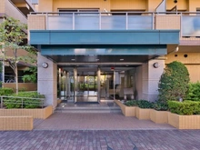 【神奈川県/川崎市中原区上小田中】ヒルズ武蔵中原グランステージ アプローチ