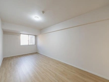 【東京都/新宿区中落合】リビオ目白西坂ヒルテラス 洋室