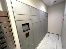 【東京都/三鷹市下連雀】プレミスト三鷹 宅配BOX