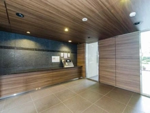 【東京都/西東京市田無町】プラウド田無ガーデンズ エントランス