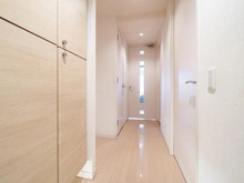 【東京都/稲城市矢野口】レリアコート京王よみうりランドウエスト 廊下