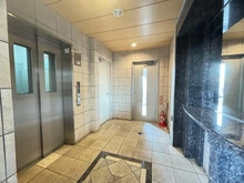 【東京都/稲城市矢野口】レリアコート京王よみうりランドウエスト エントランス