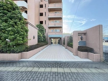 【東京都/稲城市矢野口】レリアコート京王よみうりランドウエスト アプローチ