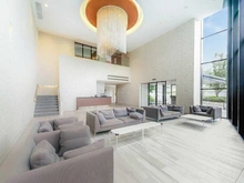 【東京都/稲城市東長沼】プラウドシティ南山 E棟 ロビー