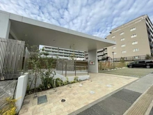 【東京都/稲城市東長沼】プラウドシティ南山 E棟 サザンヒルズこども園（現地より約90m）