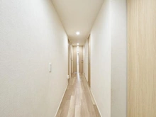 【東京都/稲城市東長沼】プラウドシティ南山 A棟 廊下