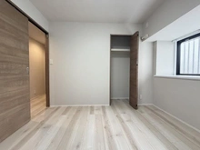 【東京都/調布市布田】ライオンズヴィアーレ調布 洋室