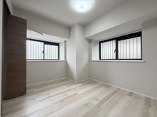 【東京都/調布市布田】ライオンズヴィアーレ調布 洋室