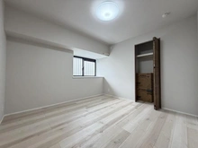 【東京都/調布市布田】ライオンズヴィアーレ調布 洋室